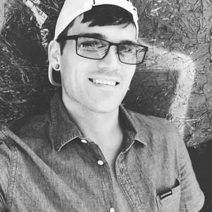 Meet your Posher, Dakota